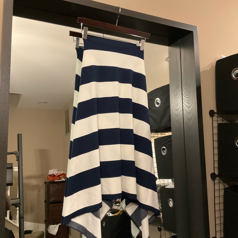 (Sue) B1G1 Navy and Cream Striped Skirt